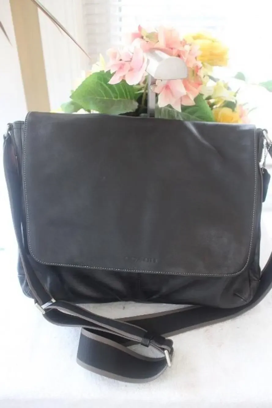 (Z) COACH HERITAGE LEATHER MESSENGER (COACH F70556) SILVER/BLK (900